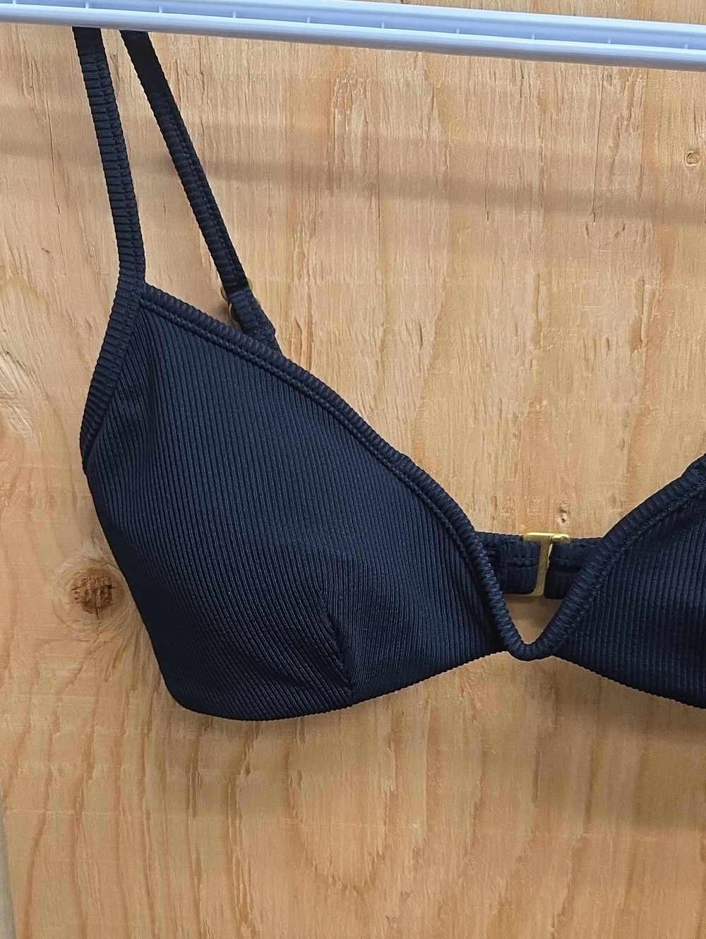 L Space Size S Black Ribbed Knit Wireless Bikini Top - Picture 2 of 7